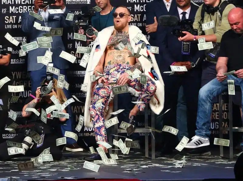 Mayweather says he and McGregor can fight again; no talks reported