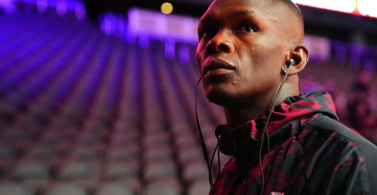 Adesanya says he has signed for next fight; UFC yet to announce Magomedov bout