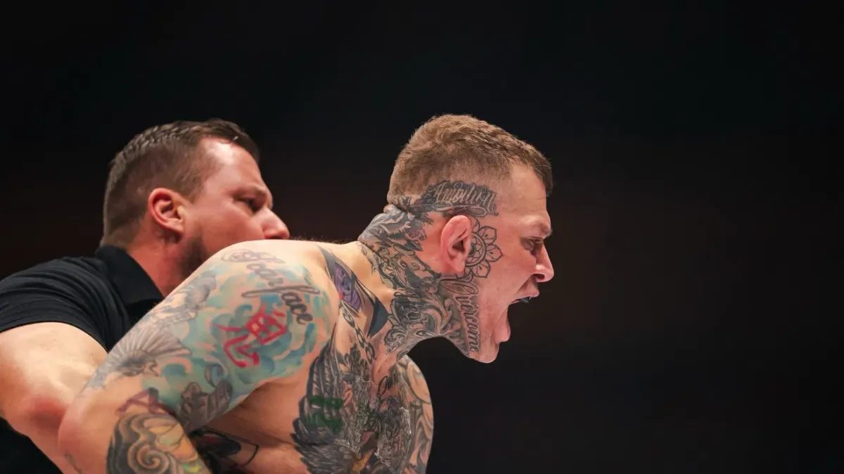 Mikulášek says Blahovský is no friend, asks him for a February fight in Prague