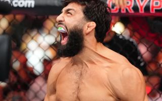 Photo via MMA Mania