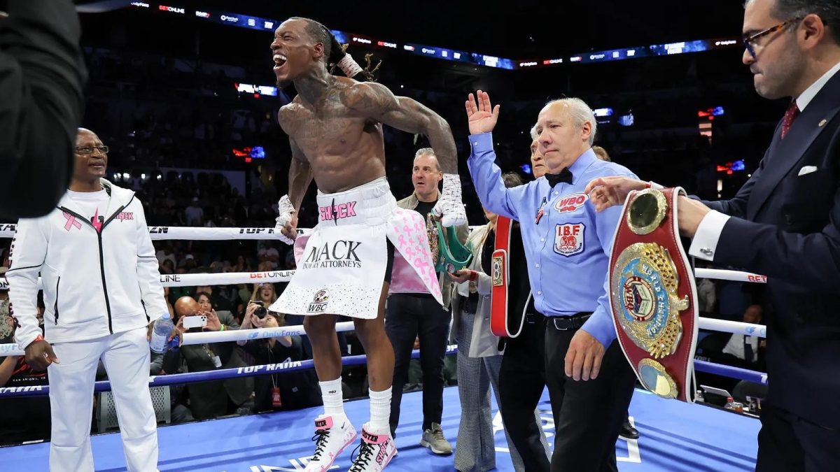 Foster fires back at Garcia: Ford was a world champion, 'what was Benn other than a big name?'