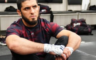 Photo via MMA Mania