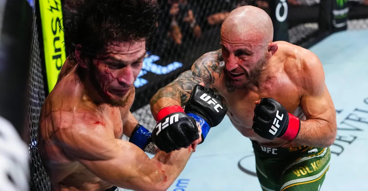 UFC 333: Volkanovski stops Evloev in round two to retain featherweight title