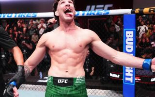 Photo via MMA Mania