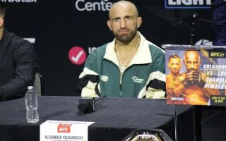 Photo via Cageside Press