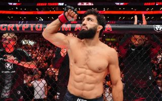 Photo via MMA Fighting