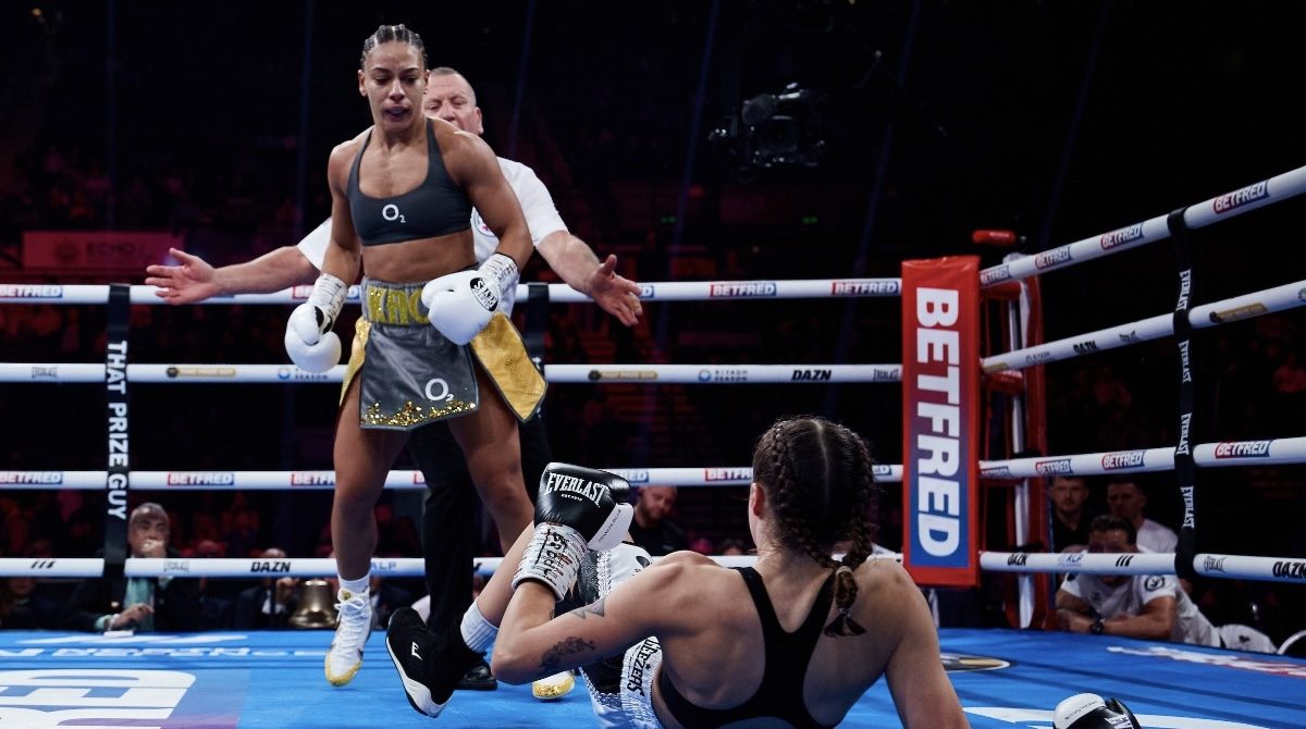 Smith retains WBC title over Puello; Ryan stops Dolan in Sheffield