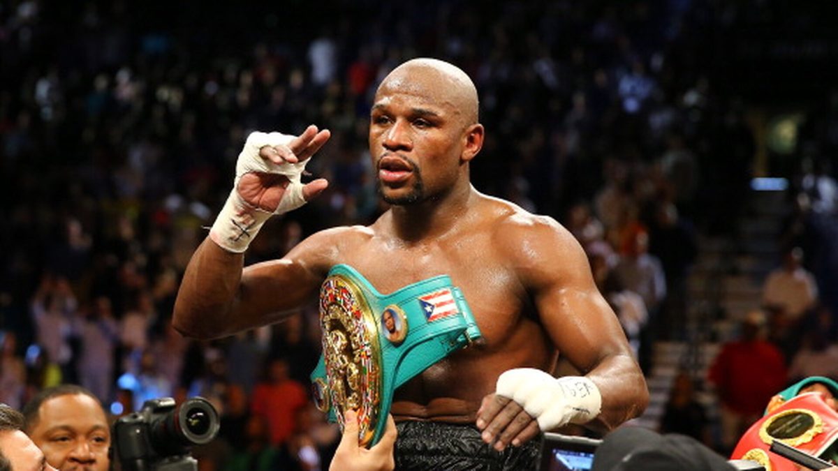 Garcia says Mayweather title fight agreed; adviser says it waits on Mayweather's other bouts