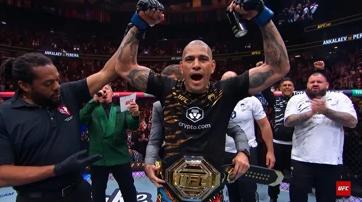 Alex Pereira says he will leave heavyweight if he loses to Sergei Pavlovich at UFC 335